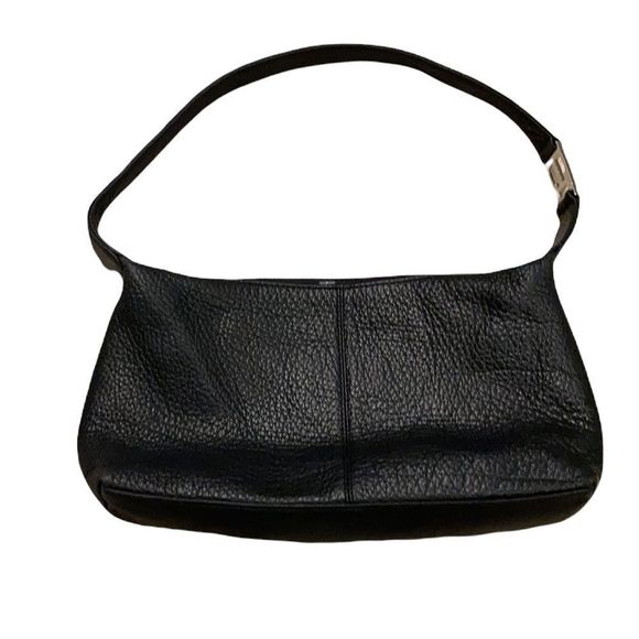 Tommy Hilfiger Handbags - Tommy Hilfiger Genuine leather black handbag purse